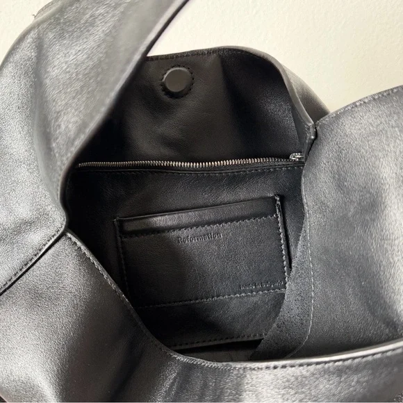 Reformation Small Vittoria Tote - Picture 6 of 8